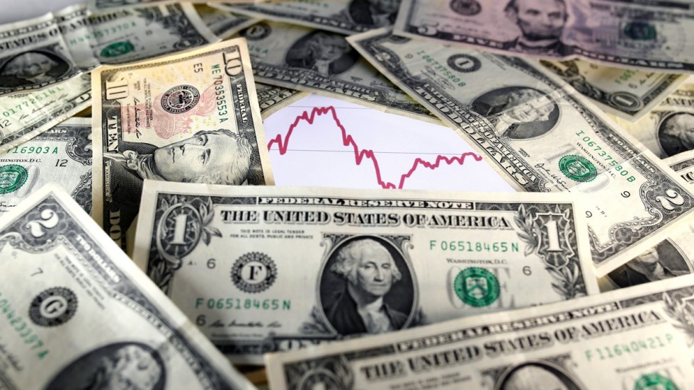 Dolar AS Melemah karena Para Pedagang Bertaruh pada Pemangkasan Suku Bunga Lebih Lanjut