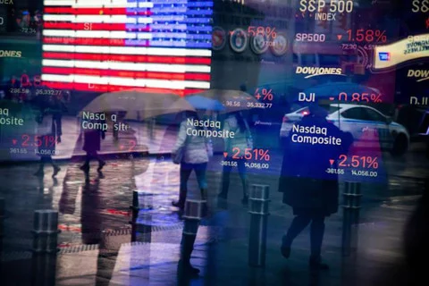 S&P 500 Ditutup Menguat setelah Trump Memecat Gubernur The Fed, dan Penguatan Nvidia